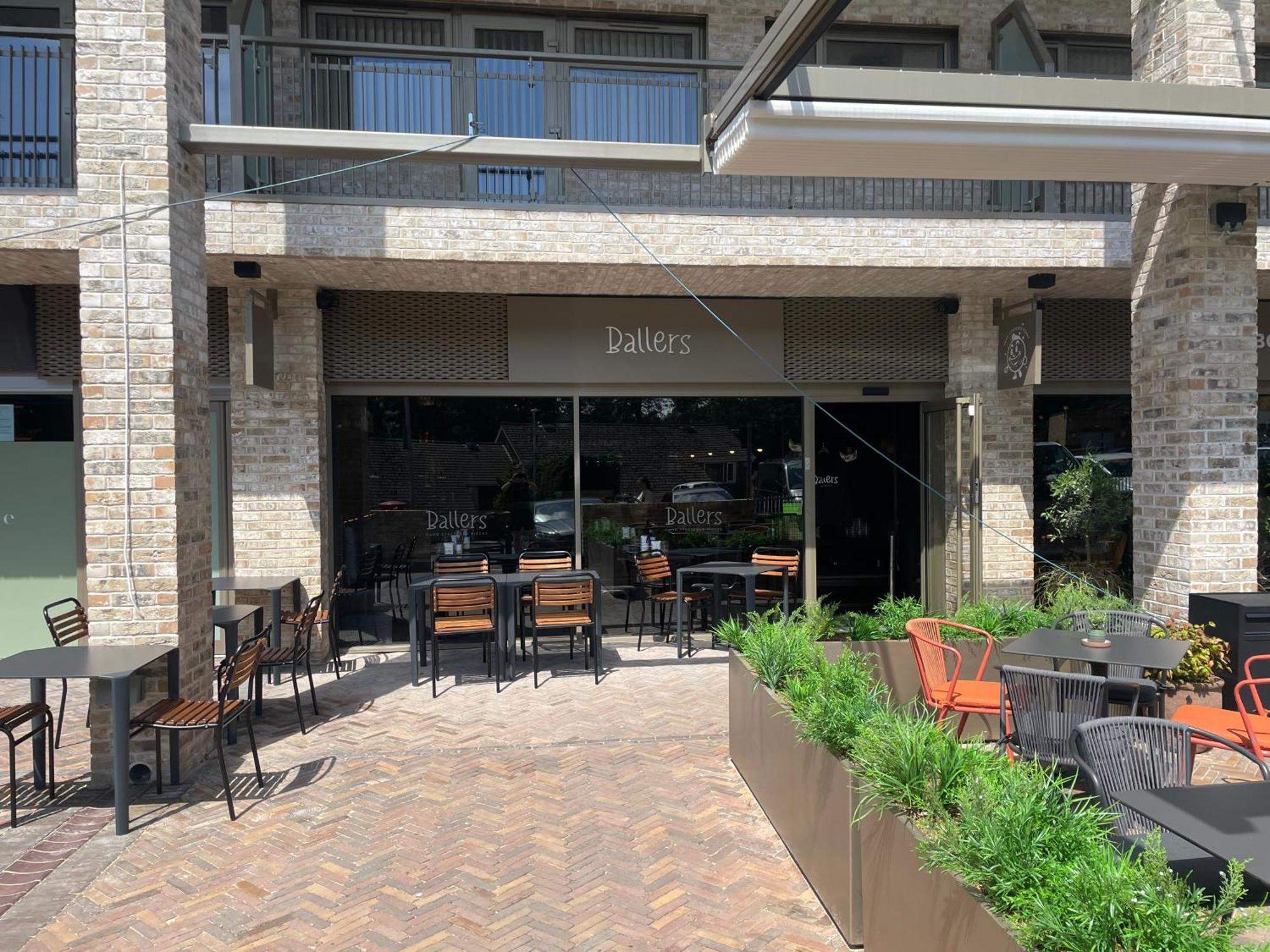 Amber Vista 2 Bedroom Apartments- Supermarket, Coffee Shop, Restaurants & Parking Below Κάρντιφ Εξωτερικό φωτογραφία