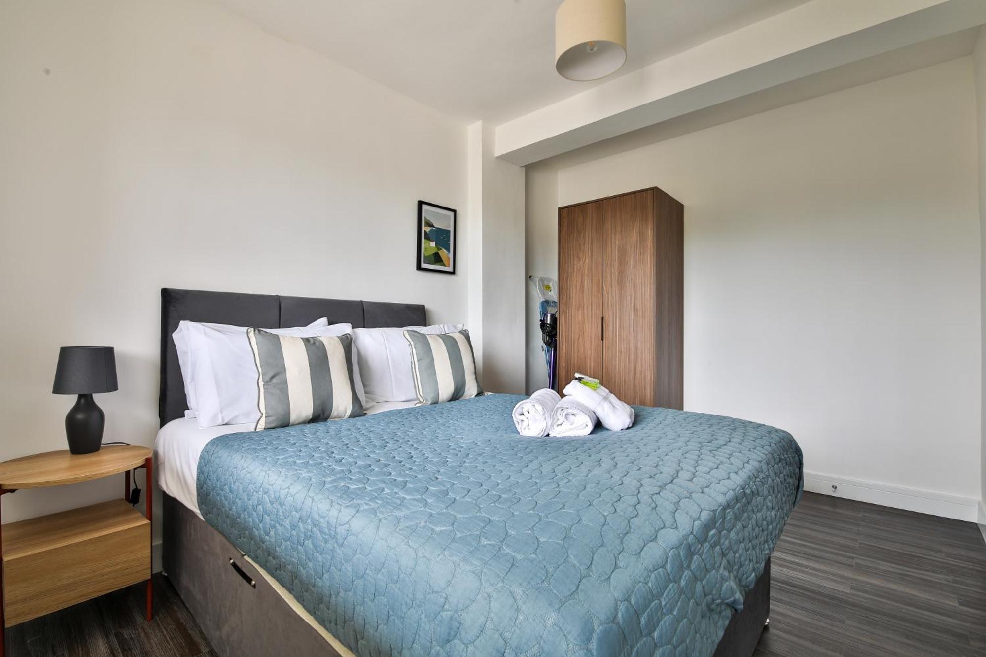 Amber Vista 2 Bedroom Apartments- Supermarket, Coffee Shop, Restaurants & Parking Below Κάρντιφ Εξωτερικό φωτογραφία
